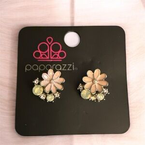 Paparazzi Light Pink Flower Earrings